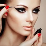 AquaLock Pro™ – אייליינר חותמת דו-צדדי: כנף מושלמת בשניות (עמיד במים 24 שעות) 3