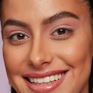 עיפרון אייליינר קל לשימוש תמונה 2