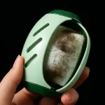 מסיר גולגולים וסיבים מבגדים – מנקה ספות וריפודים משערות ופרווה (ידני) 4