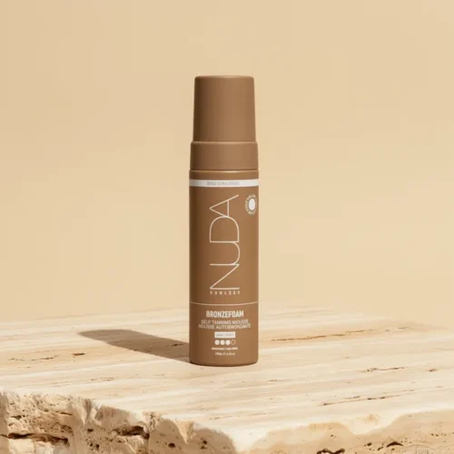 מוס שיזוף עצמי BronzeFoam — גוון עמוק עם ניאצינמייד ובקוצ'יול