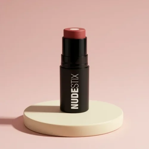 סטיק Nudestix Matte + Glow — שני קצוות: מאט וזוהר